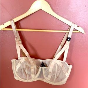 NWT Victoria’s Secret soft cup bra